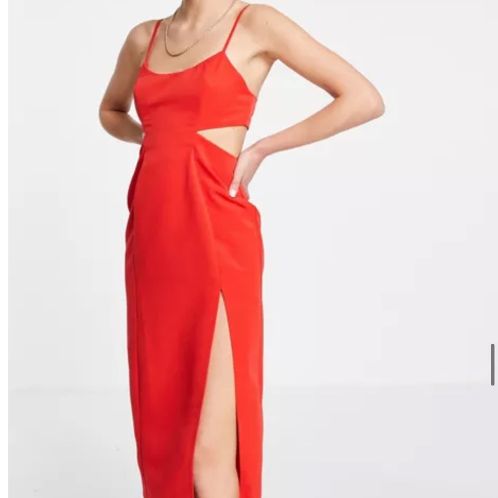 Lil’ Red Dress - Picture 2 of 8